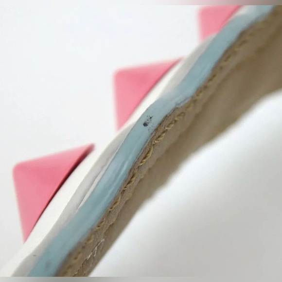 Fendi Stud Pattern Mini Strap - Picture 9 of 9